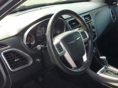 2013 Chrysler 200 Limited