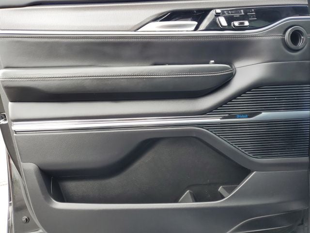 2023 Jeep Grand Wagoneer Series II