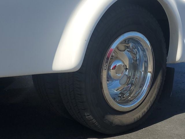 2012 Ford E-350SD Base Cutaway