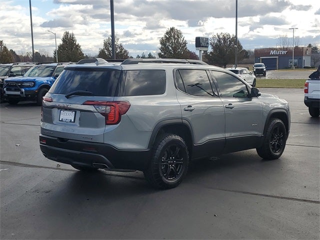 2023 GMC Acadia AT4