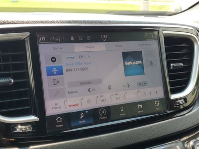 2023 Chrysler Pacifica Touring L