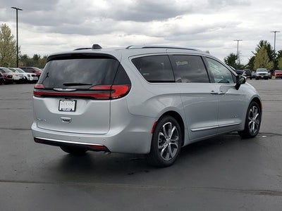 2026 Chrysler Pacifica Pinnacle