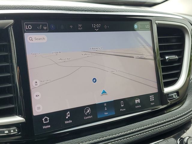 2024 Chrysler Pacifica Hybrid Select