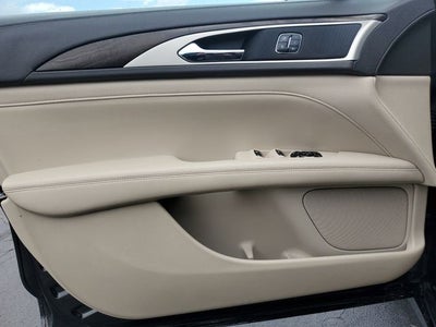 2017 Lincoln MKZ Select