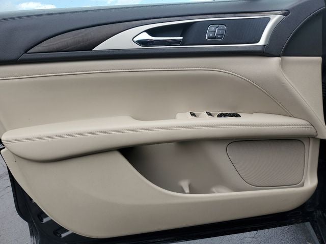 2017 Lincoln MKZ Select