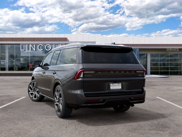 2027 Lincoln Navigator Reserve