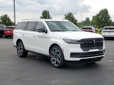2027 Lincoln Navigator Reserve