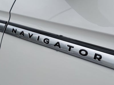 2027 Lincoln Navigator Reserve