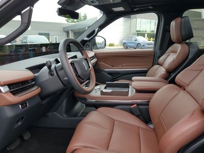 2027 Lincoln Navigator Reserve