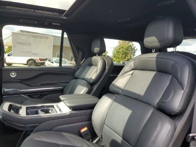 2027 Lincoln Navigator Reserve