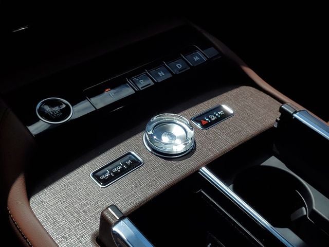 2027 Lincoln Navigator L Reserve