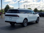 2027 Lincoln Navigator L Reserve