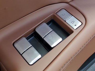 2027 Lincoln Navigator L Reserve
