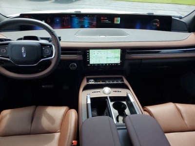 2027 Lincoln Navigator L Reserve