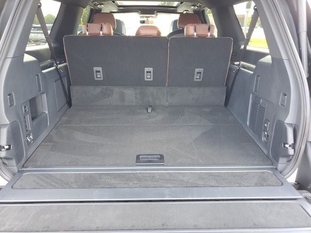 2027 Lincoln Navigator L Reserve