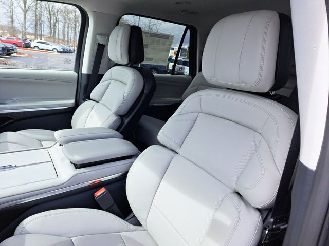 2026 Lincoln Navigator L Premiere