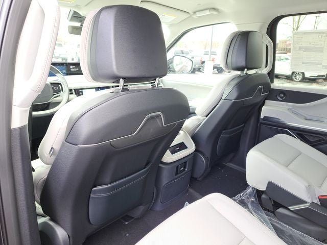 2026 Lincoln Navigator L Premiere