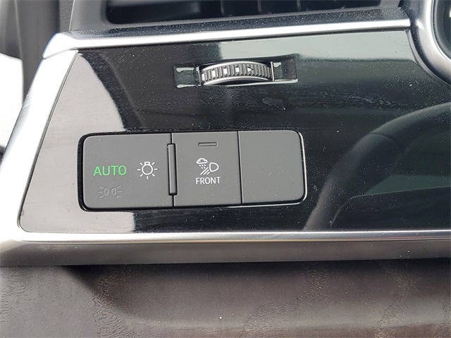 2023 Audi Q8 55 Premium Plus quattro