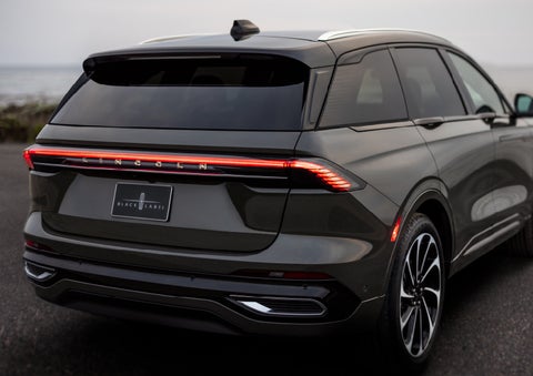 The rear of a 2024 Lincoln Black Label Nautilus® SUV displays full LED rear lighting. | Midland Lincoln in Midland MI