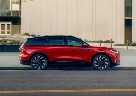 2025 Lincoln Nautilus® SUV with the available Jet Appearance Package and Hybrid transmission. | Midland Lincoln in Midland MI