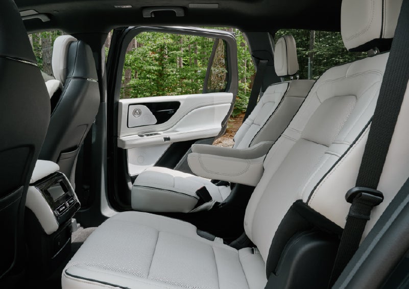 A side view of the second row with captain’s chairs in a 2027 Lincoln Aviator® Black Label™ SUV. | Midland Lincoln in Midland MI
