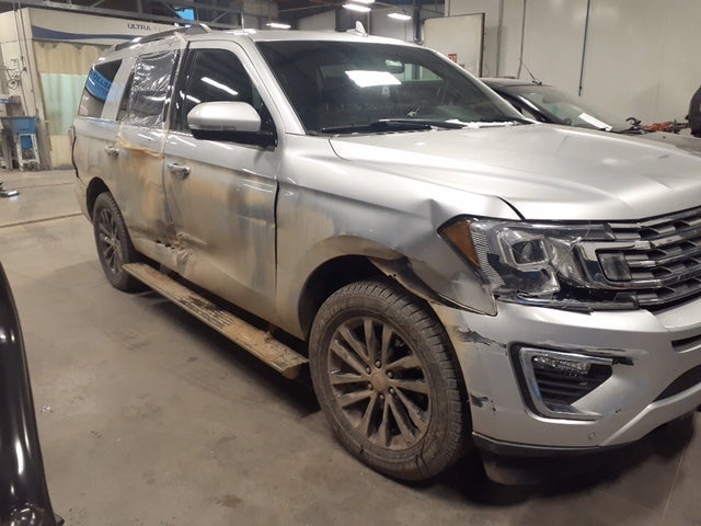 Midland Lincoln Collision Center Interior