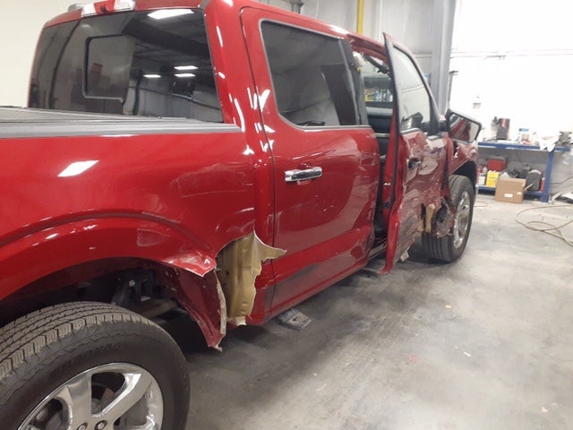 Midland Lincoln Collision Center Interior